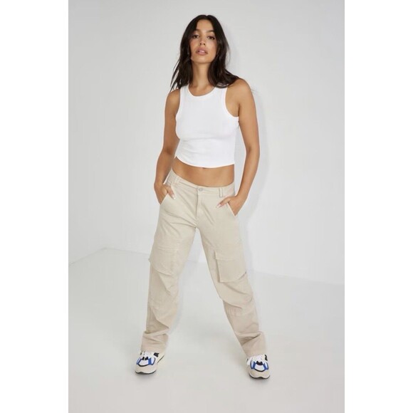 Garage Pants - Garage NWT Remi Straight Utility Outdoor Cargo Pants Tan Beige Khaki Size 7
